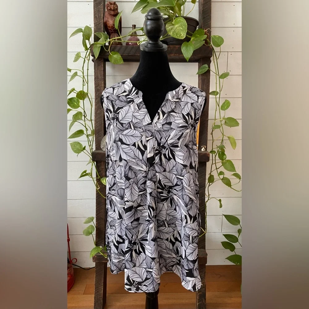 Christopher & Banks: Sleeveless V Neck  Leaf Pattern Blouse
